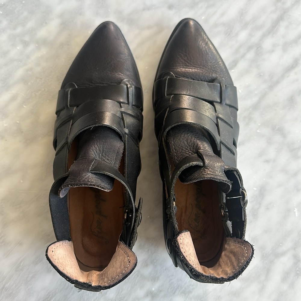 Rare Free People leather booties - Picture 3 of 4